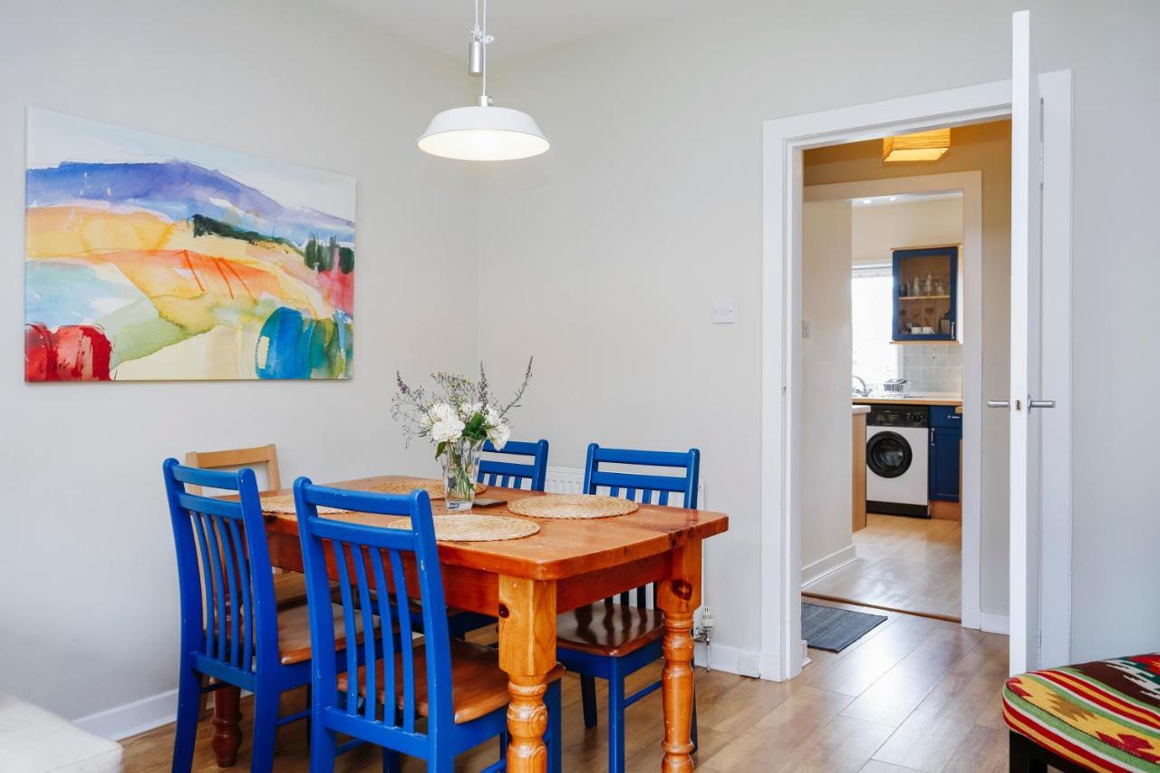 Edinburgh Central 2-Bedroom Old Town Apartment, Edinburgh