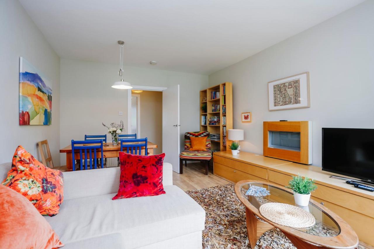 Edinburgh Central 2-Bedroom Old Town Apartment — Photos 3